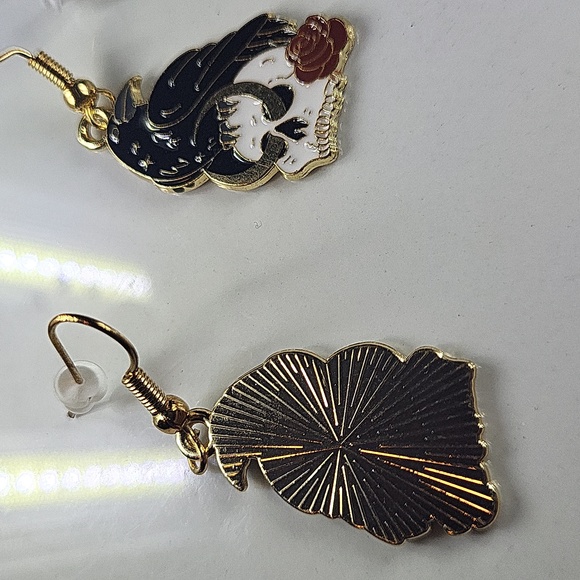 Halloween Theme Earring - Picture 3 of 3